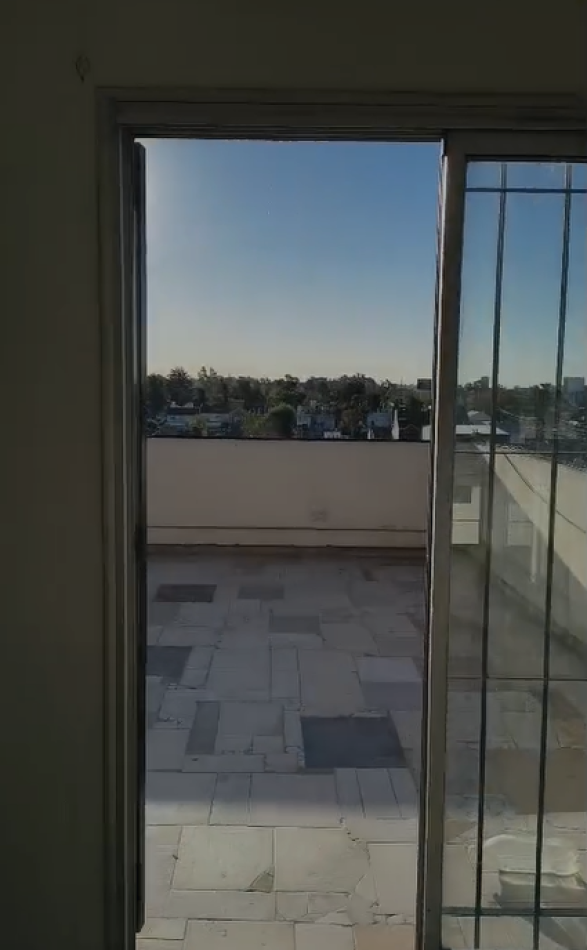 FV (BF) Monoambiente con terraza en Quilmes 