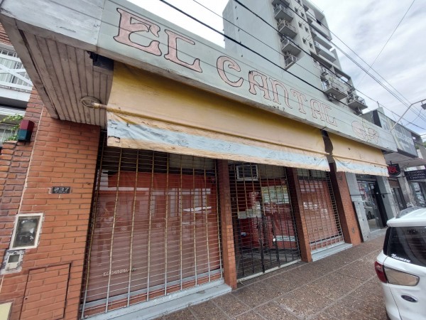 AV- Venta local comercial en una excelente ubicacion
