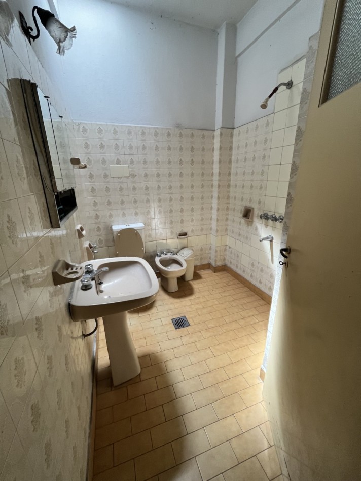 AJ Casa 3 dormitorios con amplio jardin APTA CREDITO