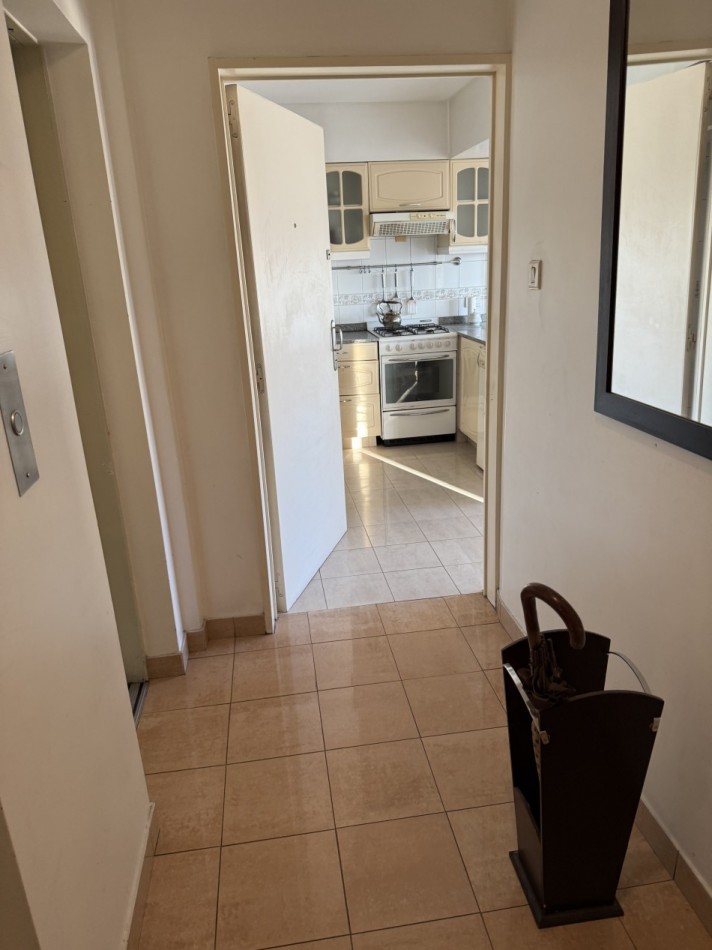 AJ - HERMOSO PISO 5 ambientes - ZONA PLAZA CONESA