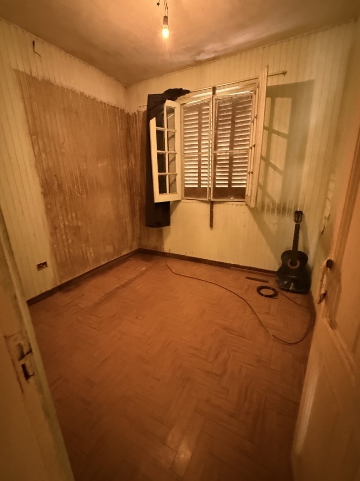 AJ - CASA 2 DORMITORIOS AMPLIO LOTE 