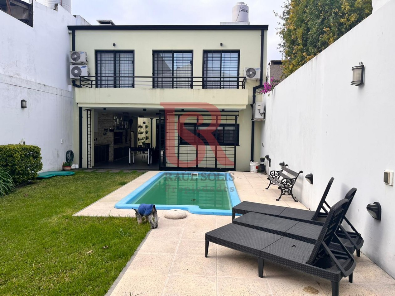 DN - Hermosa casa de 7 ambientes totalmente reciclada a nuevo en venta en Quilmes O