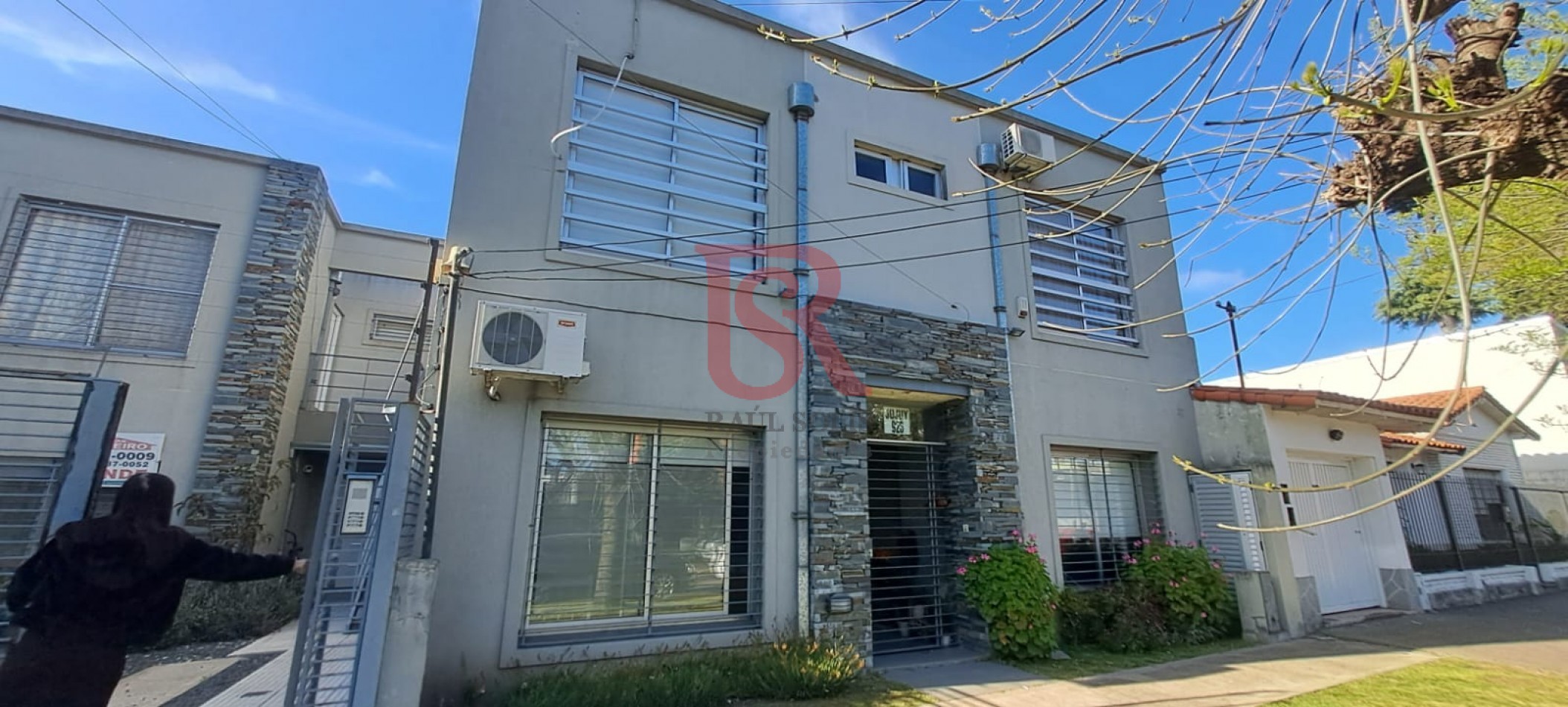 Gz - Precioso tres ambientes con cochera 