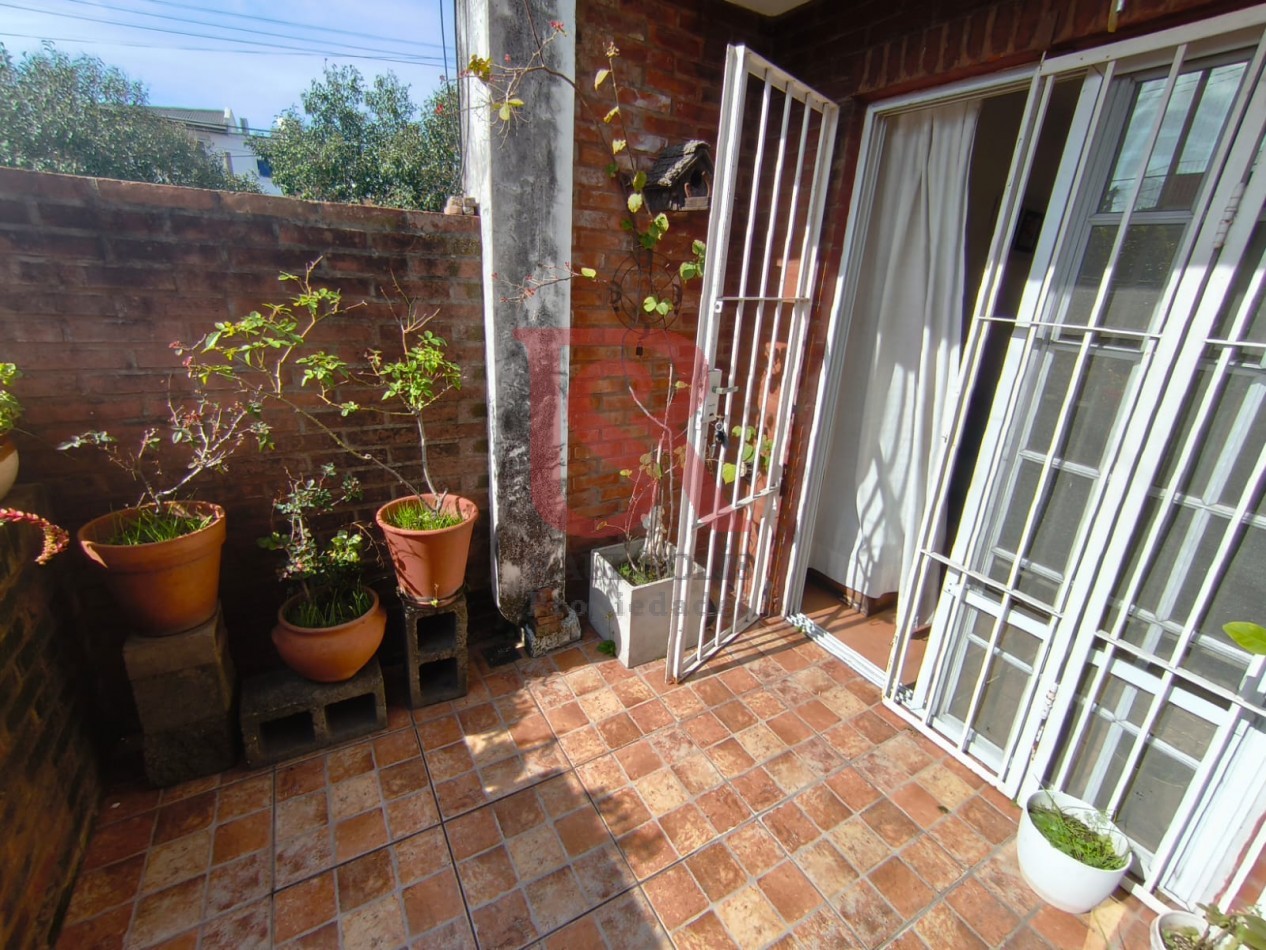  LP (CG) - VENTA! Hermoso departamento con patio interno 3 ambientes en Wilde centro. OPCIONAL: 3 COCHERAS.