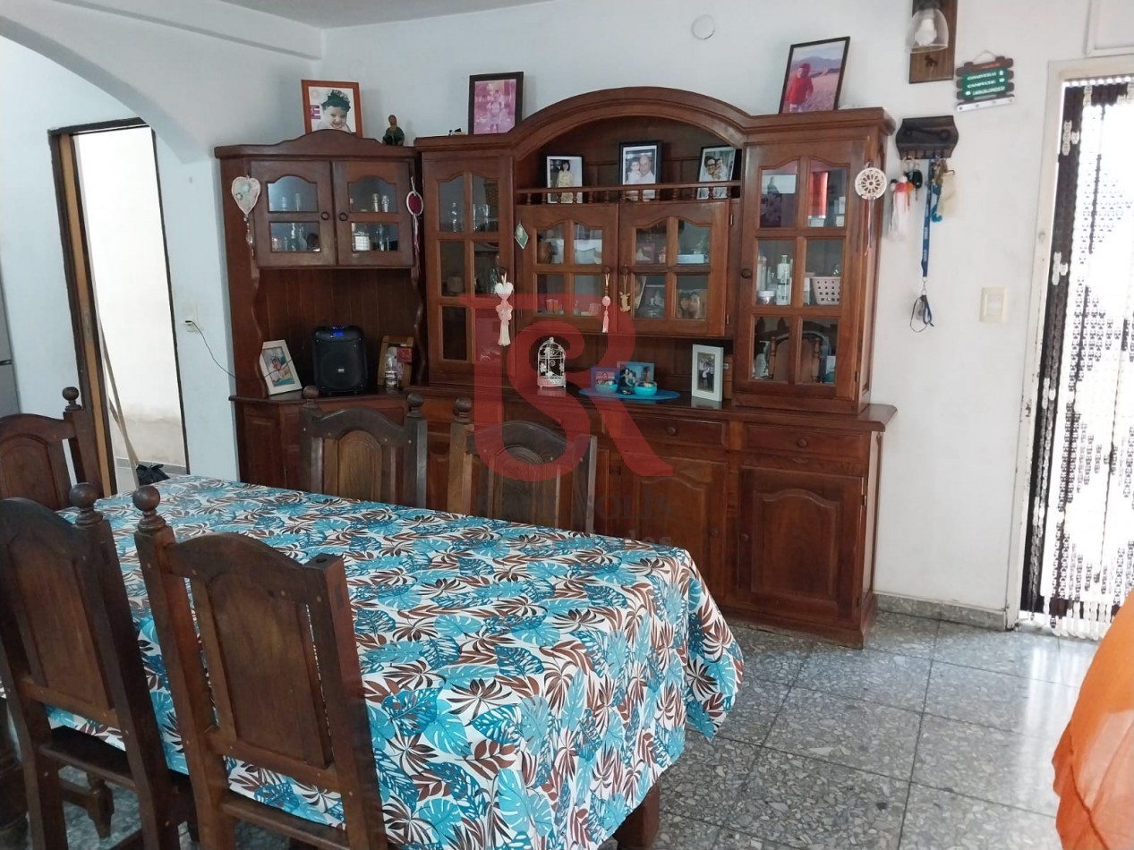 FV Casa 4 ambientes en Berazategui 