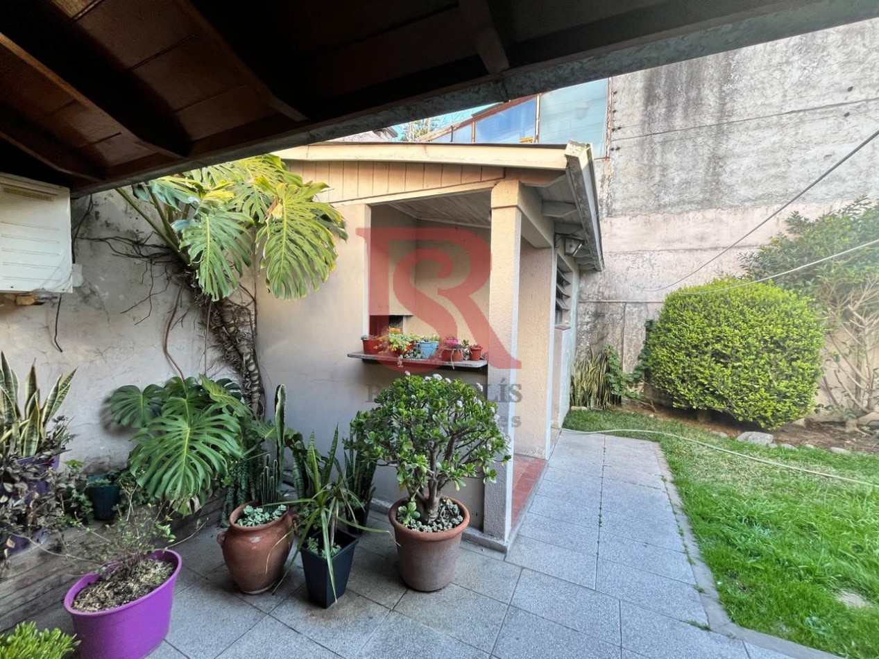 RS- Hermosa casa de 7 ambientes, en excelente estado.