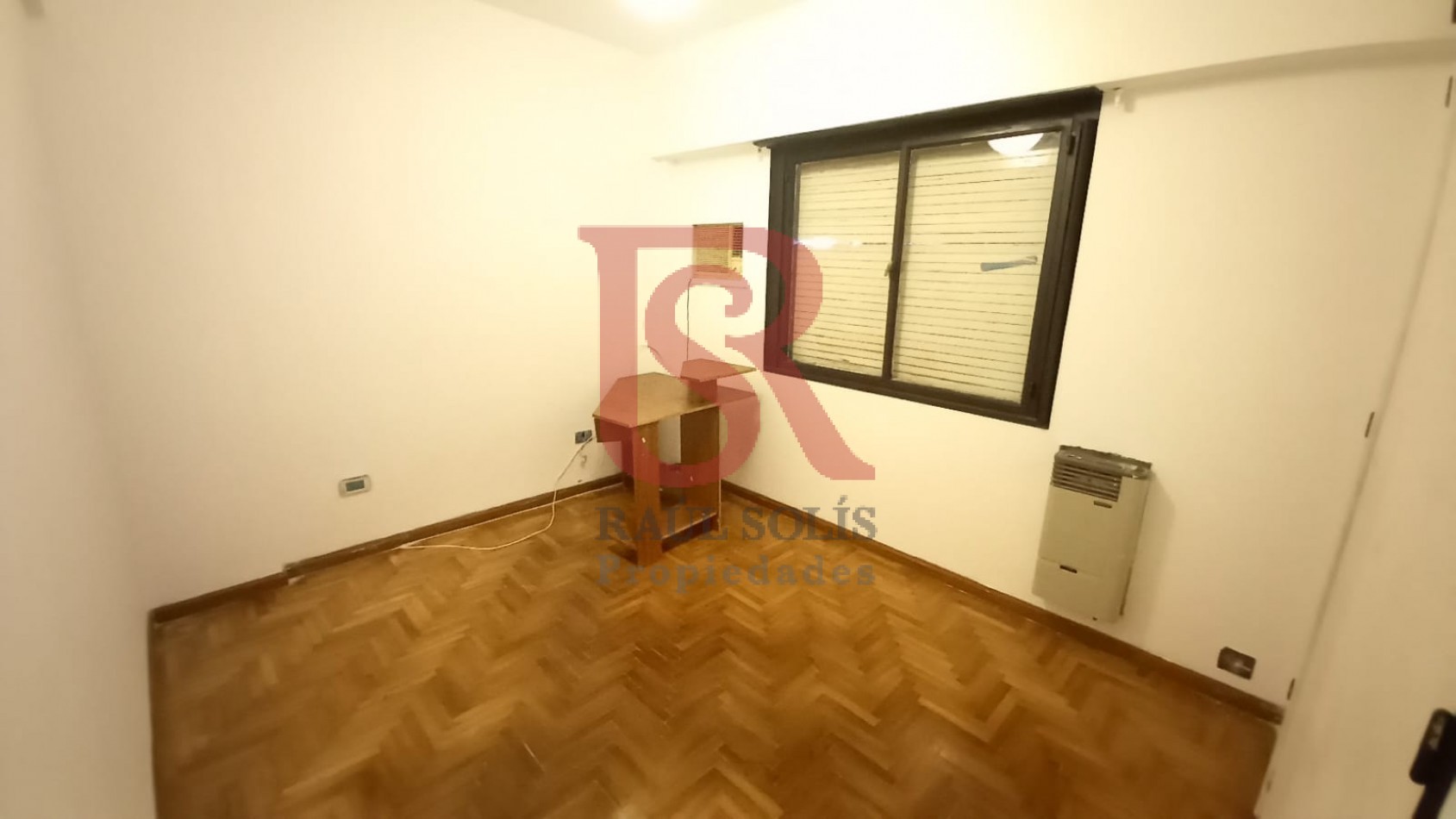 DN - Amplio departamento 3 ambientes en alquiler, Quilmes Centro!!