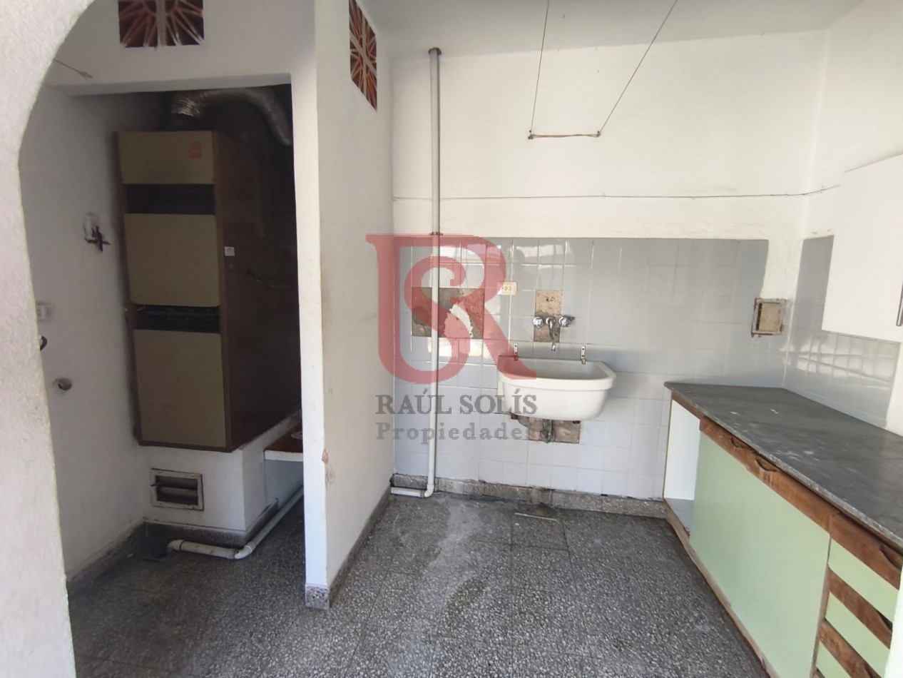 LP - VENTA! Hermoso PH en 1er piso de 4 ambientes con espcio tipo loft, quincho y parrilla en Quilmes 