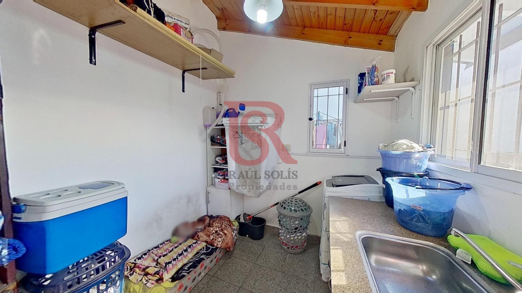 AM. Casa tres ambientes en Venta Quilmes Oeste 