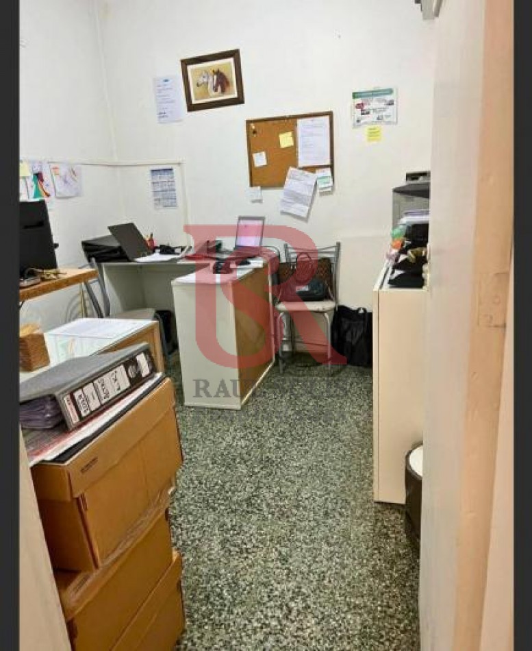 DN - Casa en alquiler sobre dos lotes, apta uso comercial o profesional  en Quilmes Centro 