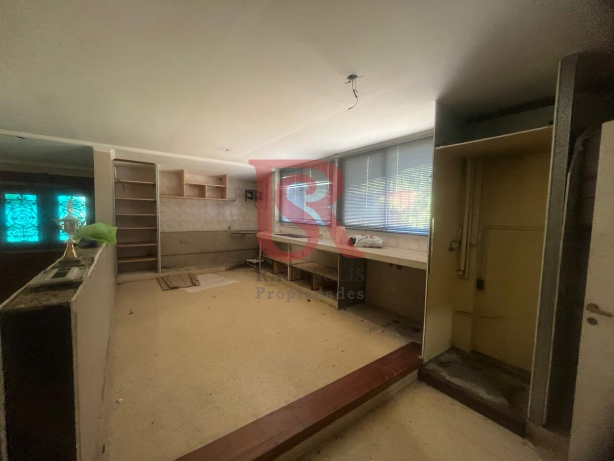 GZ- Galpon de 400 m desarrollado sobre lote de 1300m