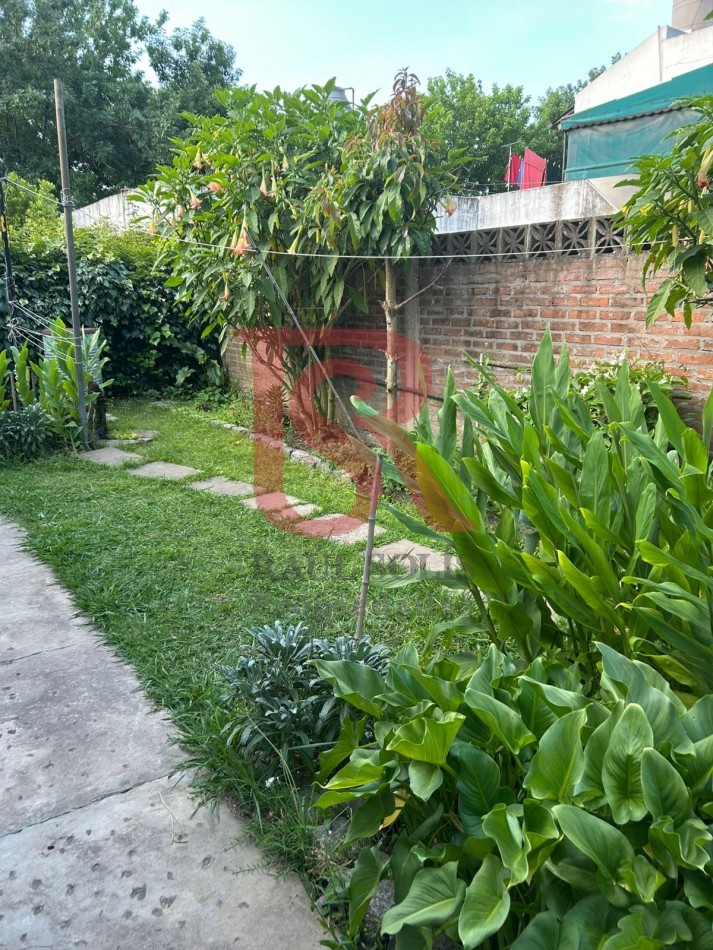 LG Casa en Longchamps amplio parque