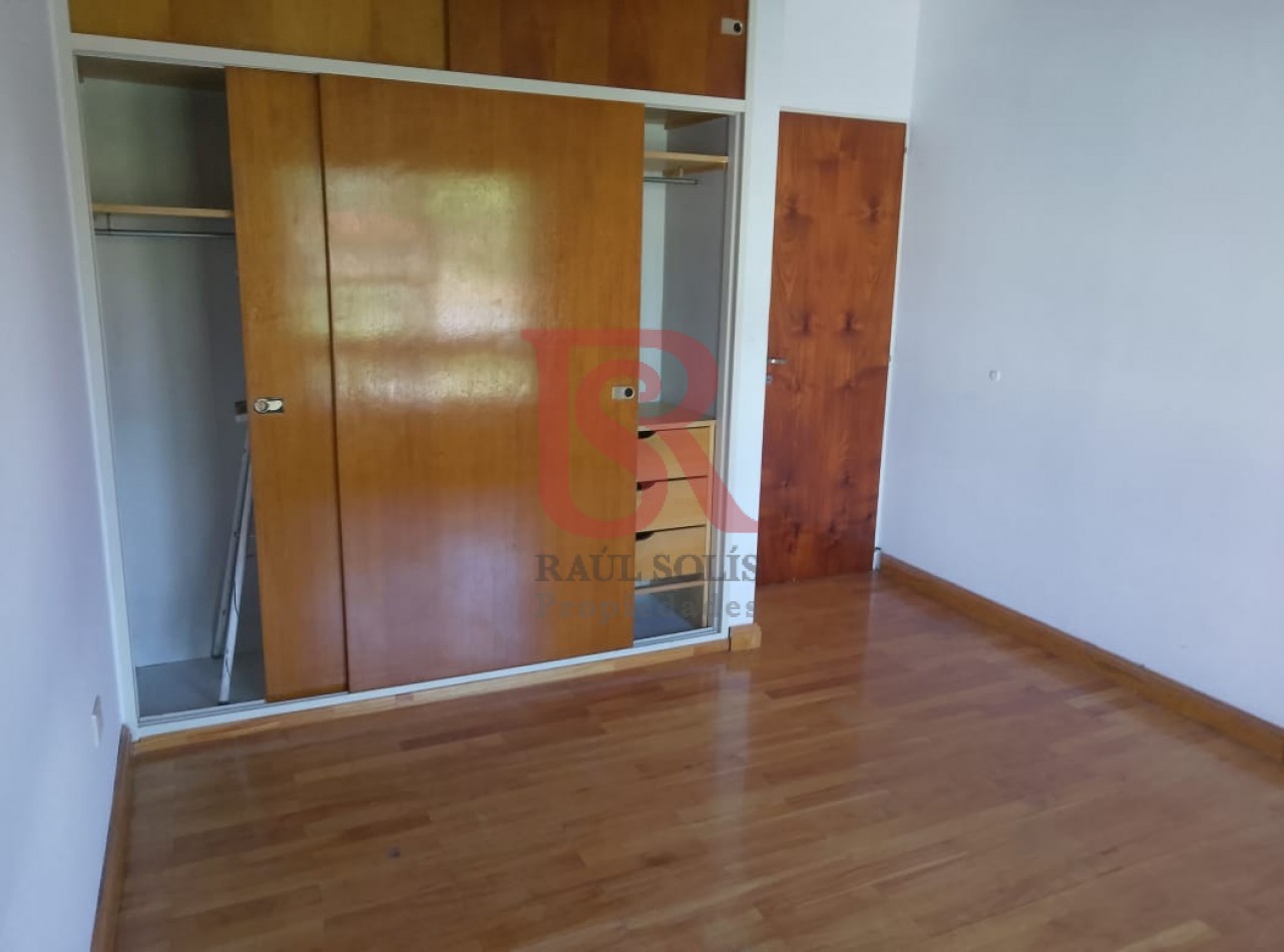 LP - Venta duplex 3 ambientes con cochera en Quilmes