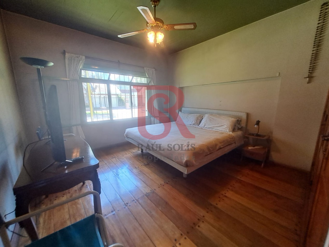 GZ- Imponente Casa en Esquina 