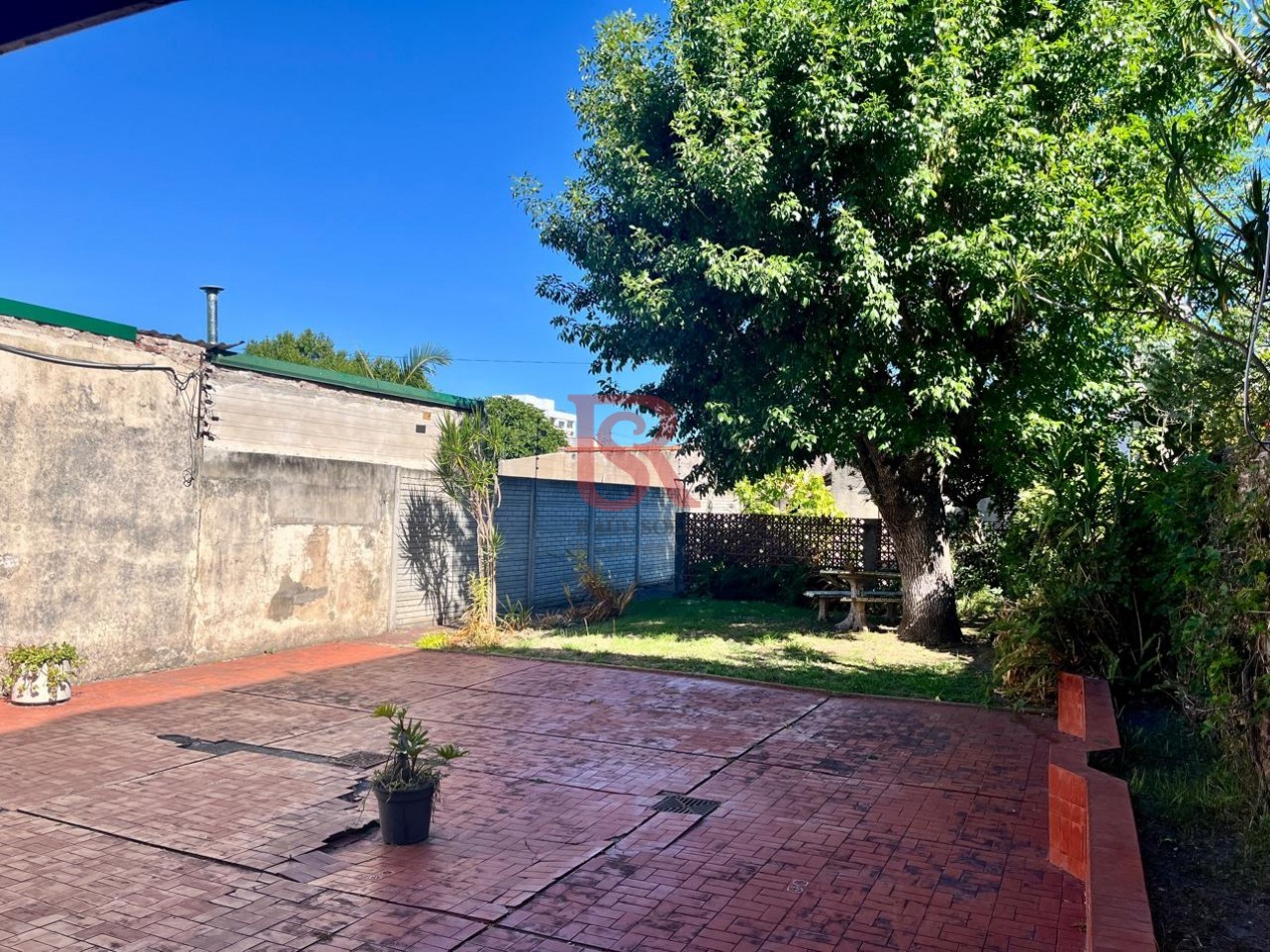 GV-Casa 4 ambientes con gran terreno, en muy buena ubicacion