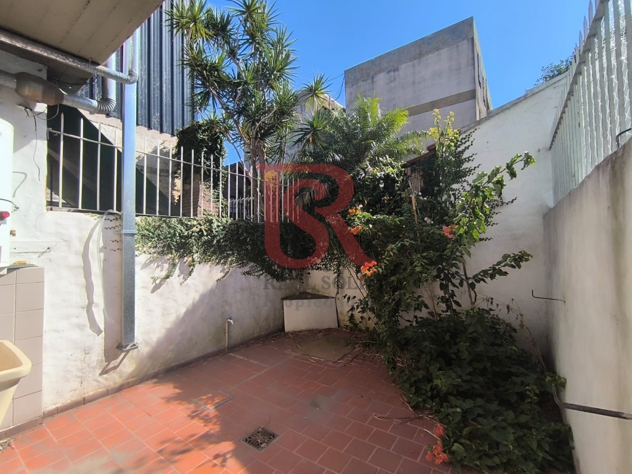 LP - Venta duplex 3 ambientes con cochera en Quilmes