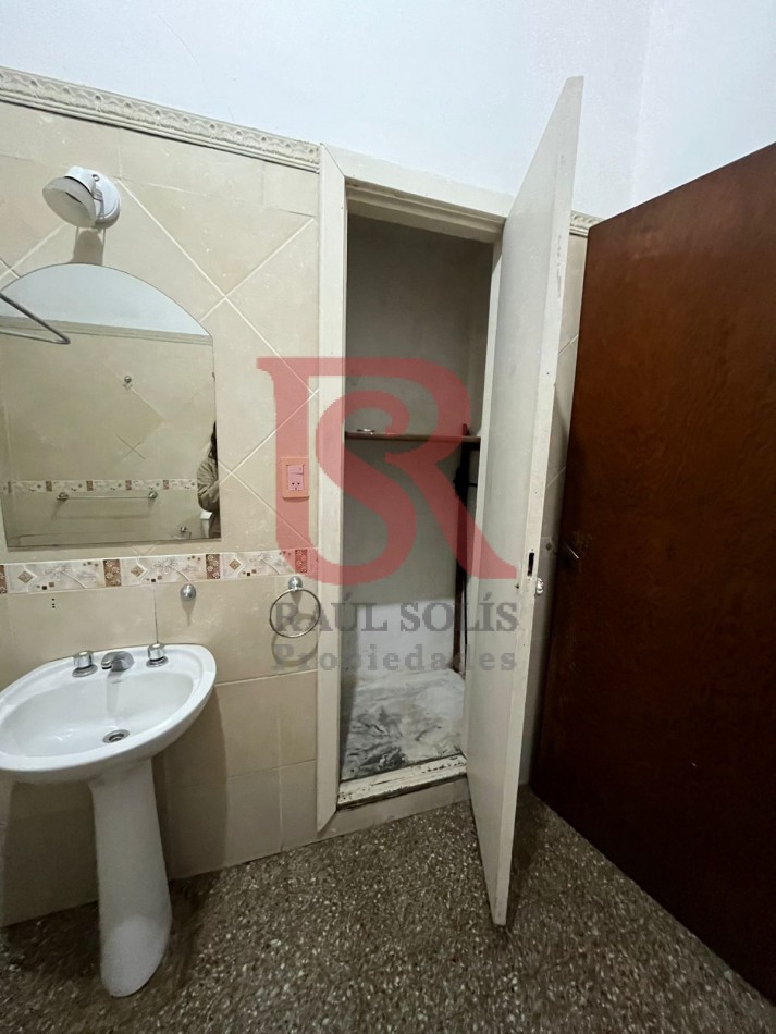 LP - PH en alquiler 3 ambientes en Bernal