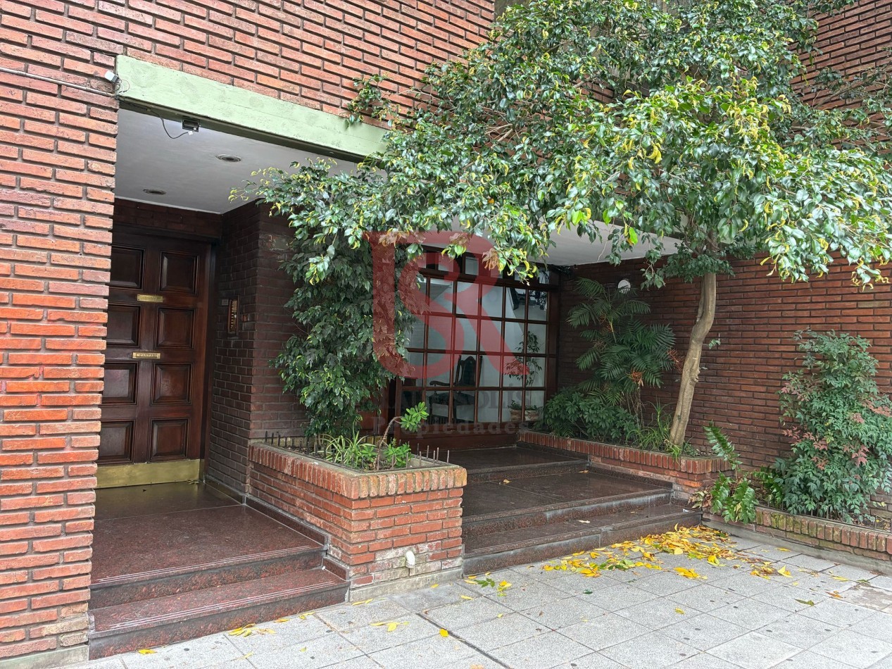 DN - Excelente ubicacion! Ideal oficina, consultorio, showroom, etc. Quilmes centro!!!