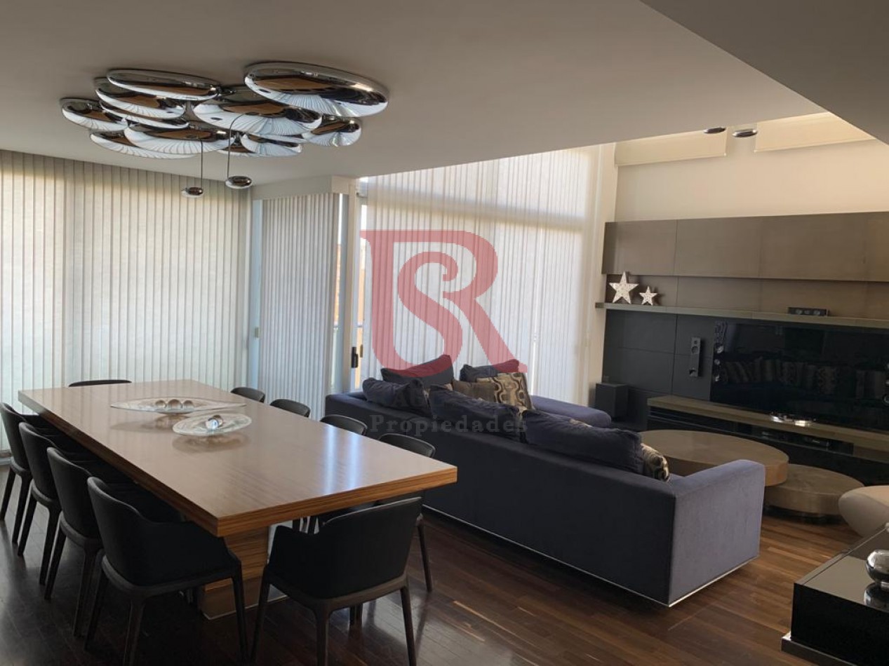 GZ - Penthouse de Excelente Categoria y vista Panoramica 360°