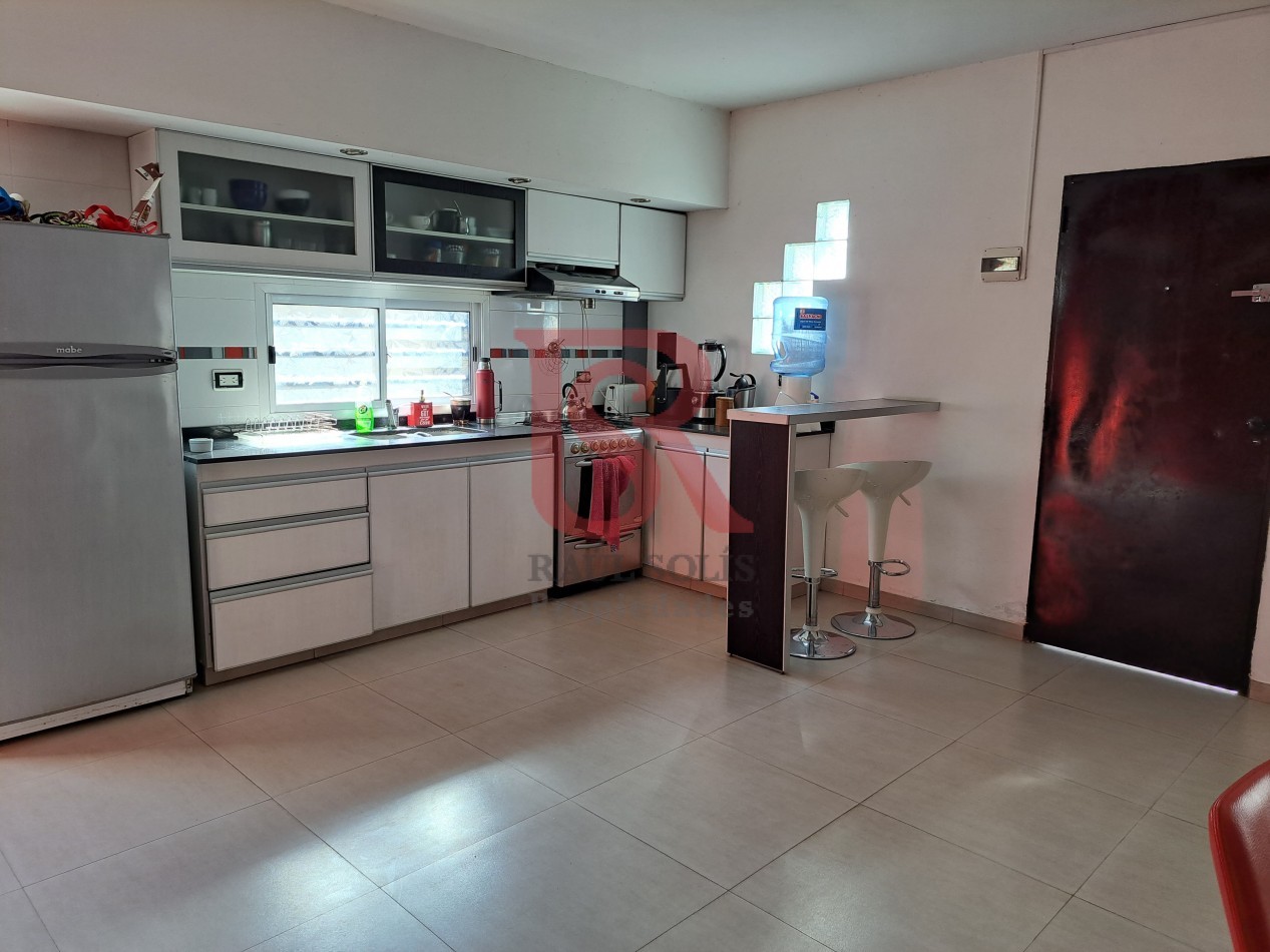 FV-Casa de 4 ambientes refaccionada con patio 