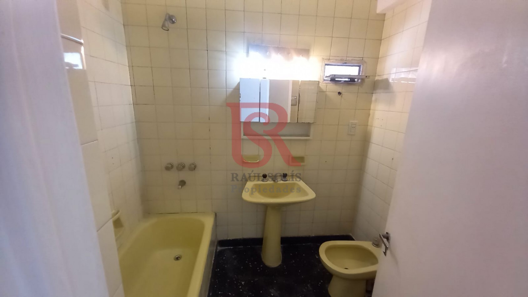 DN - Departamento 2 ambientes en alquiler y venta, Quilmes Centro!!