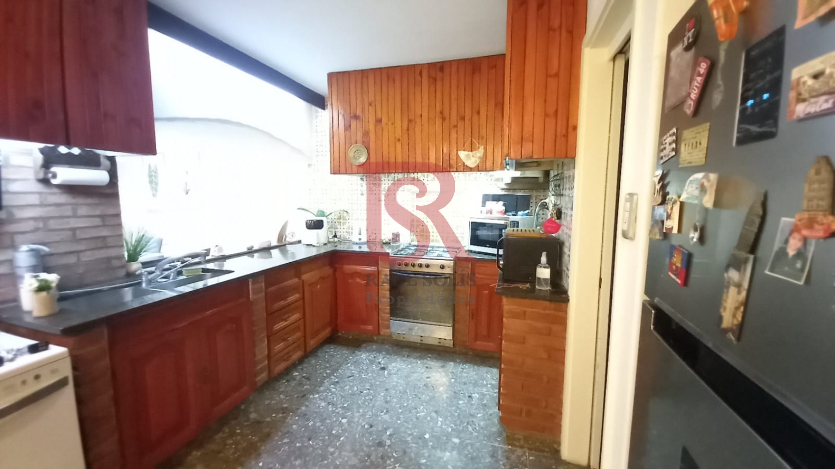 DN - Hermosa casa en venta en Quilmes Oeste! Apto credito