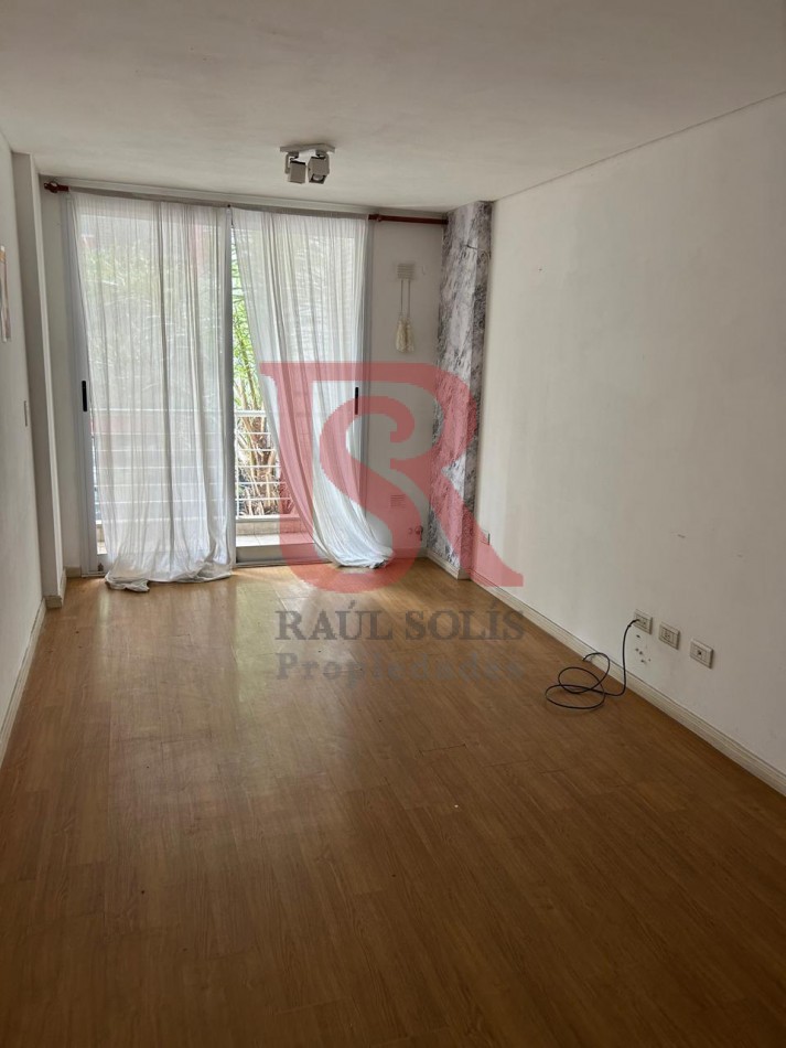 LG Dpto Lomas de Zamora,  2 ambientes muy bien ubicado, luminoso 