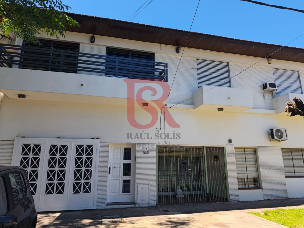 LP - VENTA! Hermoso PH en 1er piso de 4 ambientes con espcio tipo loft, quincho y parrilla en Quilmes 