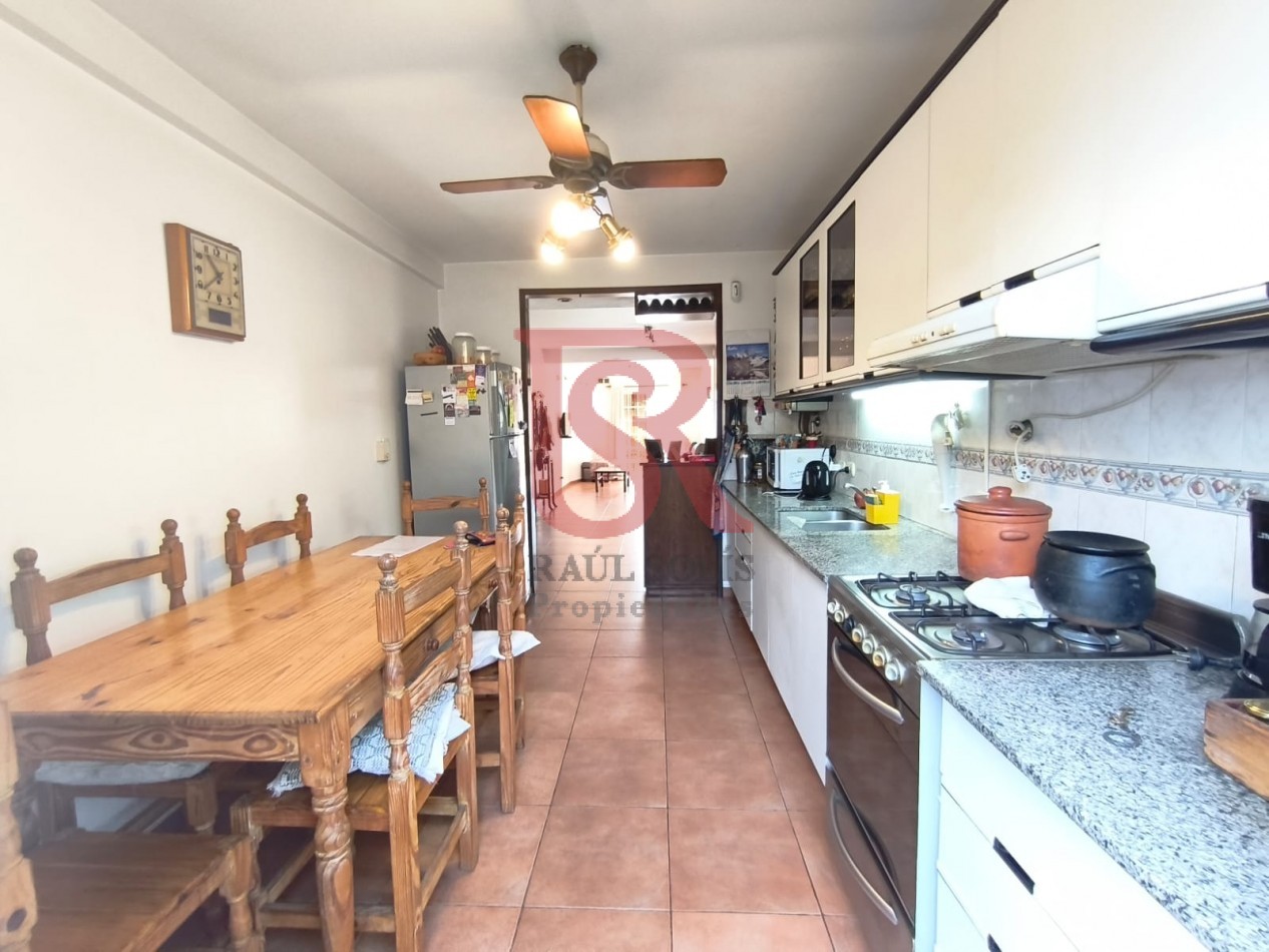  LP (CG) - VENTA! Hermoso departamento con patio interno 3 ambientes en Wilde centro. OPCIONAL: 3 COCHERAS.