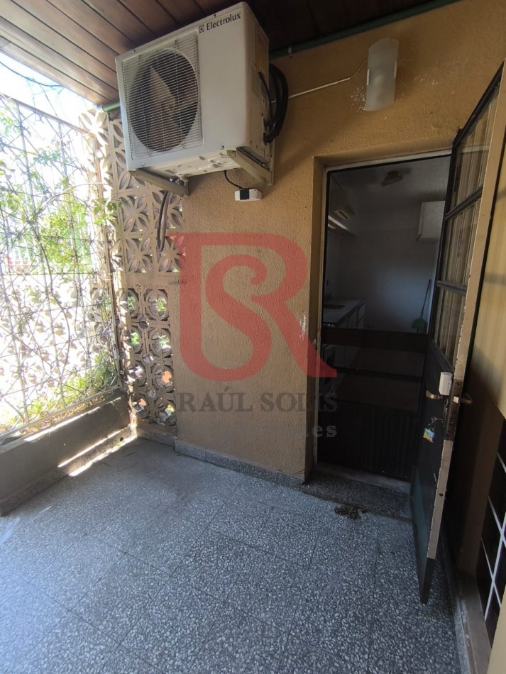 LP - VENTA! Hermoso PH en 1er piso de 4 ambientes con espcio tipo loft, quincho y parrilla en Quilmes 