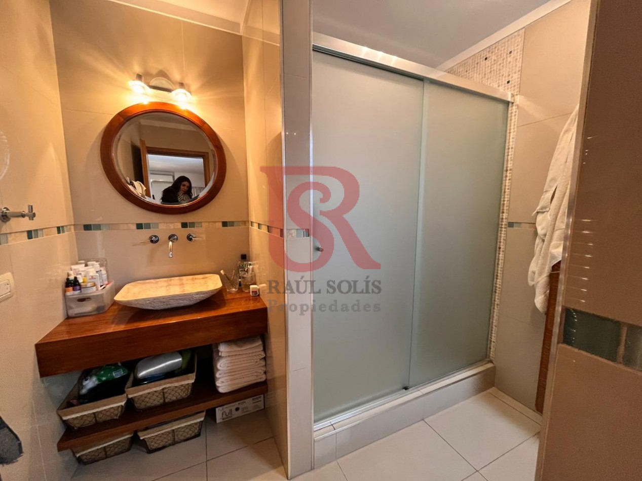 DN - Hermosa casa de 7 ambientes totalmente reciclada a nuevo en venta en Quilmes O
