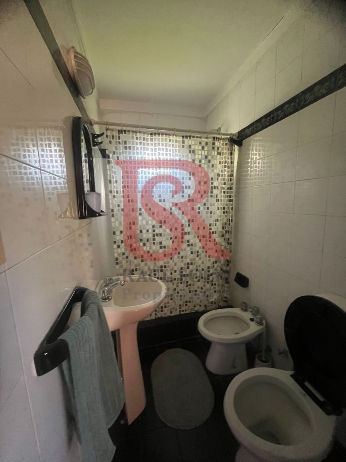 GZ - Gran casa de Categoria desarrollada sobre lote de 13 por 53 (Impecable)