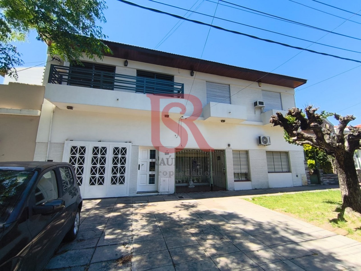 LP - VENTA! Hermoso PH en 1er piso de 4 ambientes con espcio tipo loft, quincho y parrilla en Quilmes 