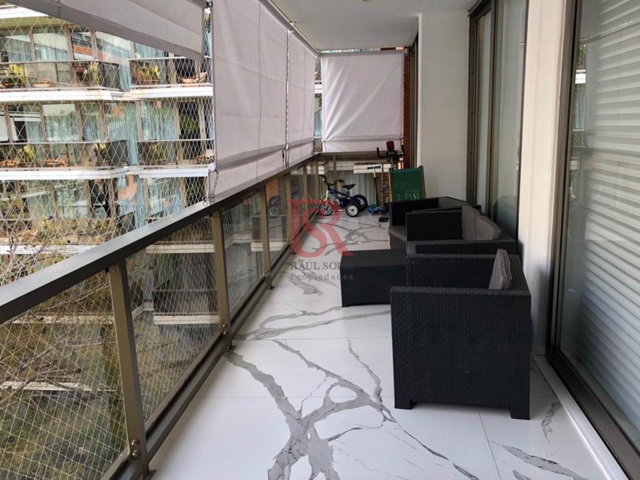 Departamento 4 Ambientes Venta Edificio Brisas Puerto Madero con Cochera