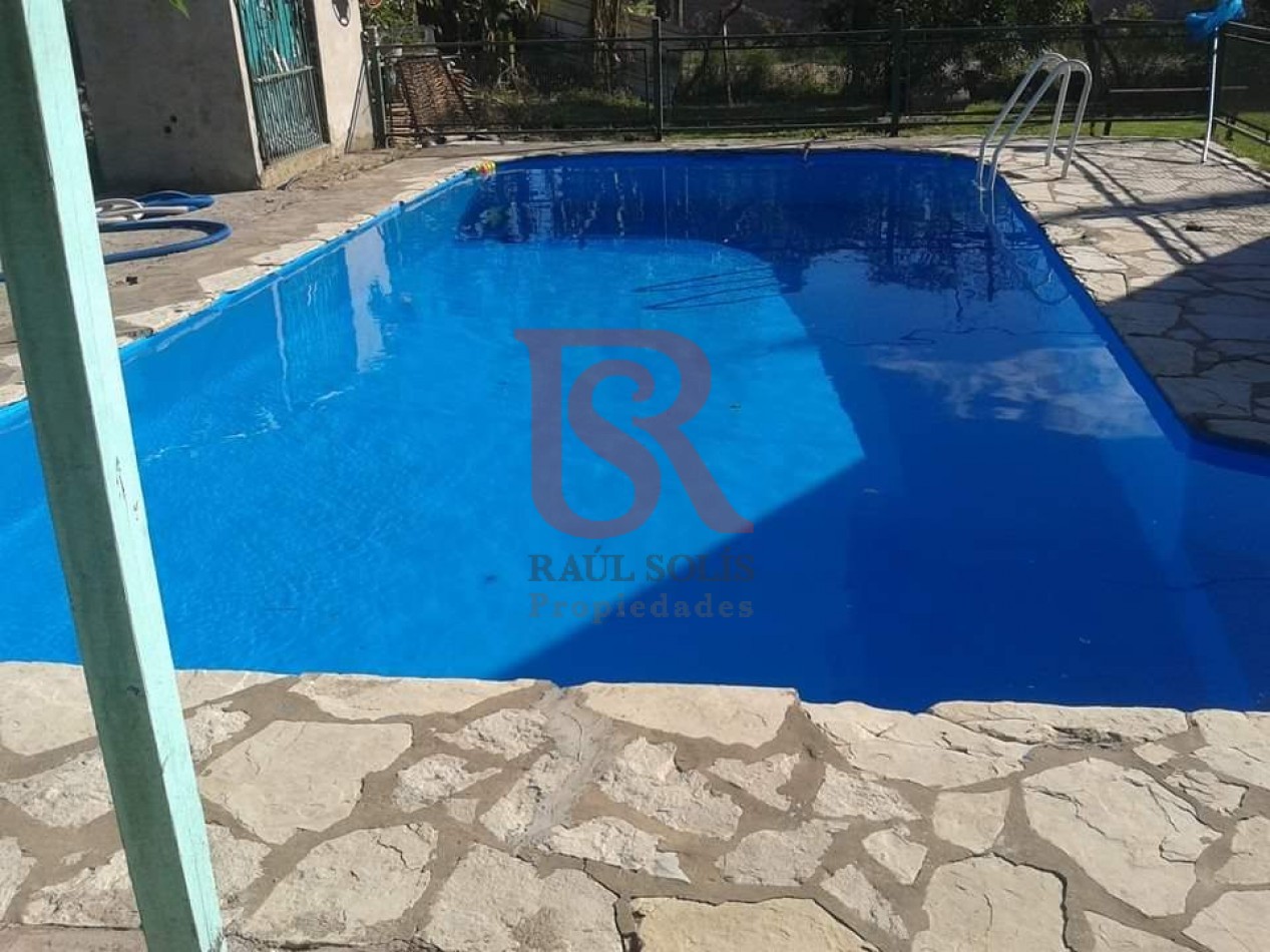 LP - VENTA! Hermosa quinta con pileta en Bosques