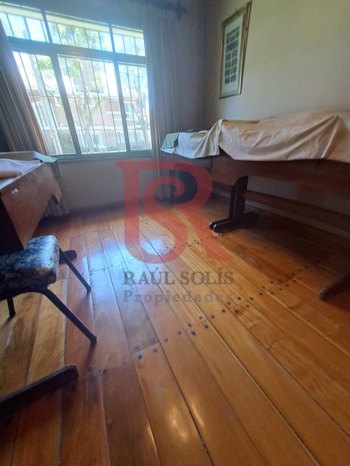 GZ- Imponente Casa en Esquina 