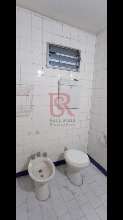 VENTA DE CASA 4 AMBIENTES CON GARAGE EN QUILMES
