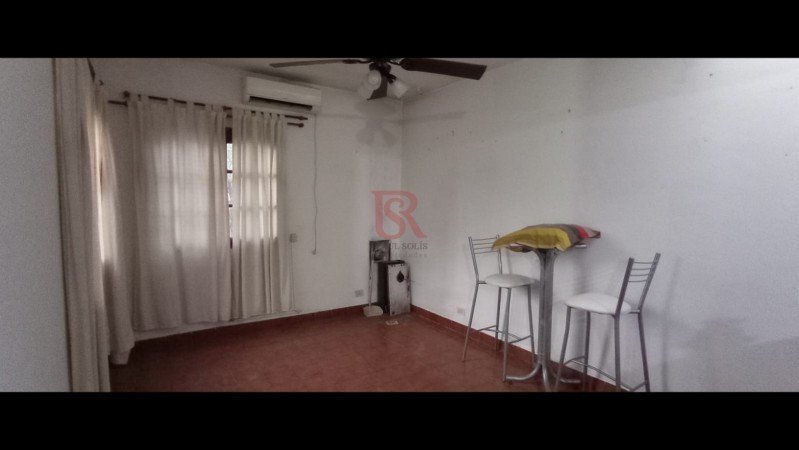 VENTA DE CASA 4 AMBIENTES CON GARAGE EN QUILMES