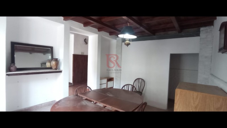 VENTA DE CASA 4 AMBIENTES CON GARAGE EN QUILMES