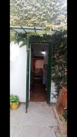 VENTA DE CASA 4 AMBIENTES CON GARAGE EN QUILMES