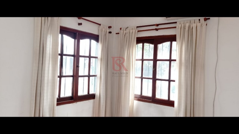VENTA DE CASA 4 AMBIENTES CON GARAGE EN QUILMES