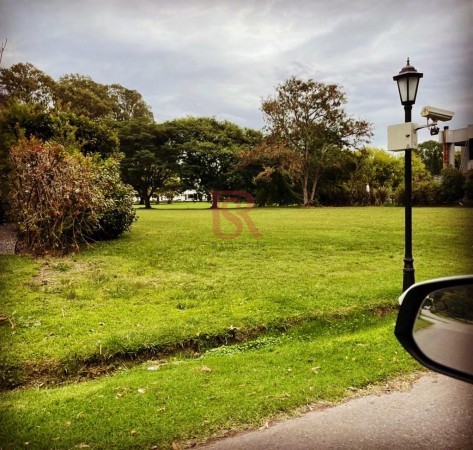 NUEVO VALOR - LOTE en CLUB de CAMPO ABRIL- GRAN UBICACIÓN