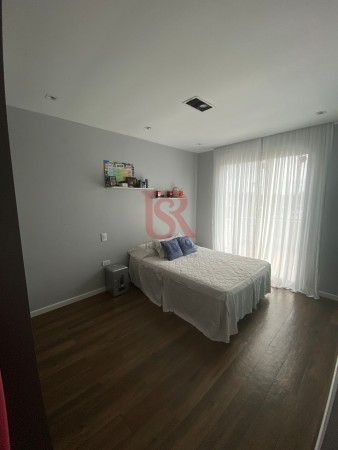 B° LOS TRONCOS CASA 4 DORMITORIOS