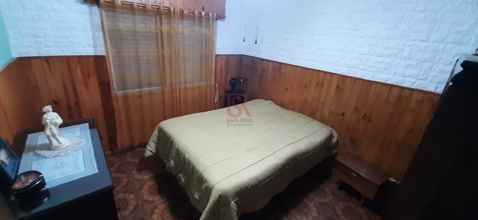 Lote en venta con tres edificaciones en Quilmes Oeste