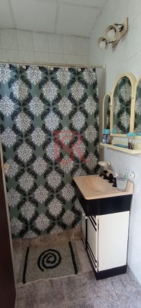 VENTA DE CASA 6 AMB COCHERA Y NEGOCIO