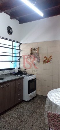 VENTA DE CASA 6 AMB COCHERA Y NEGOCIO