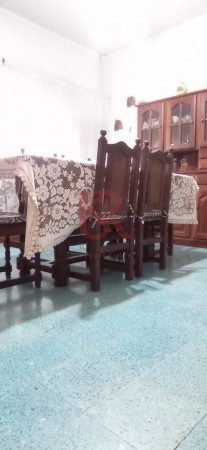 VENTA DE CASA 6 AMB COCHERA Y NEGOCIO