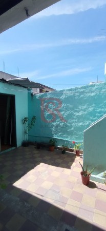 VENTA DE CASA 6 AMB COCHERA Y NEGOCIO