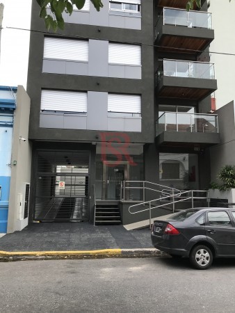 Am. Impecable Piso Venta - Quilmes Centro