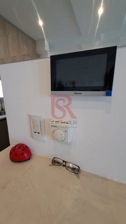 Venta departamento moderno 2 ambientes con cochera cubierta